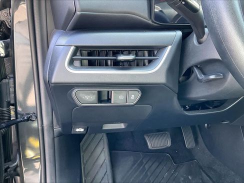 Used 2025 Kia K4 FWD image 33