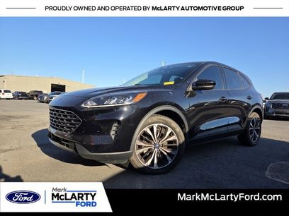 Used 2022 Ford Escape SE w/ SE Sport Appearance Package