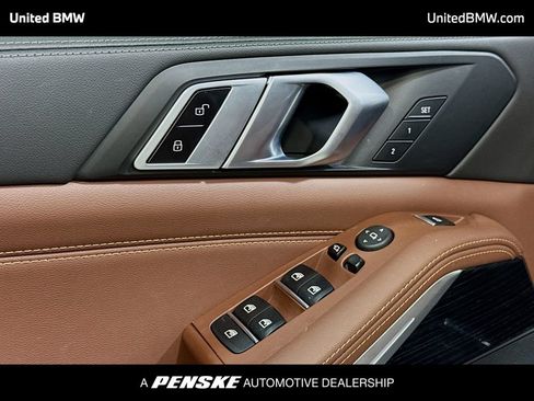 Used 2024 BMW X5 xDrive50e w/ M Sport Package AWD/4WD image 3