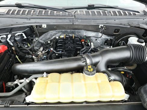 Used 2021 Ford Expedition Platinum image 27