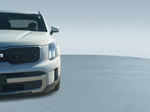 Used 2023 Kia Telluride EX X-Line image 38