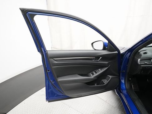 Used 2020 Honda Accord Sport image 27