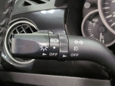 Used 2013 MAZDA MX-5 Miata Grand Touring w/ Premium Pkg image 28