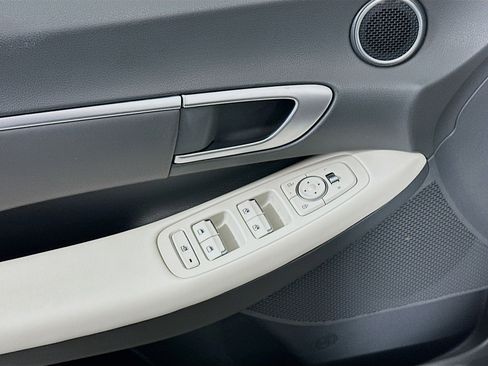 Used 2025 Hyundai Sonata SEL image 15