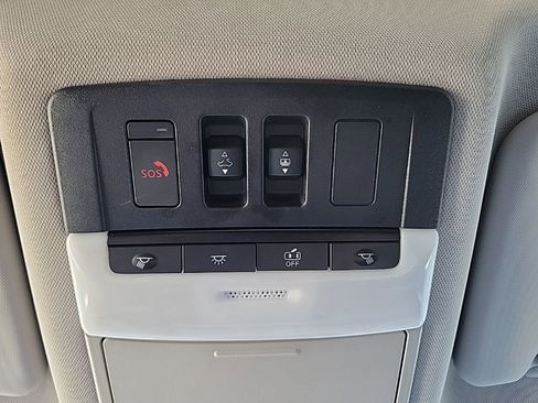 Certified 2022 Nissan Rogue SL w/ SL Premium Package image 37