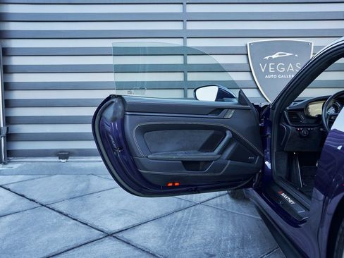 Used 2023 Porsche 911 GT3 image 34