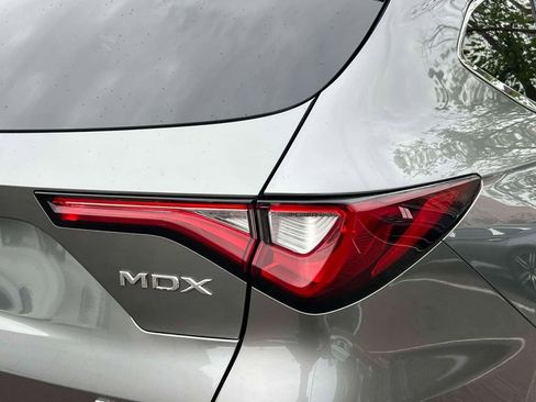 Used 2023 Acura MDX SH-AWD w/ Technology Package image 15