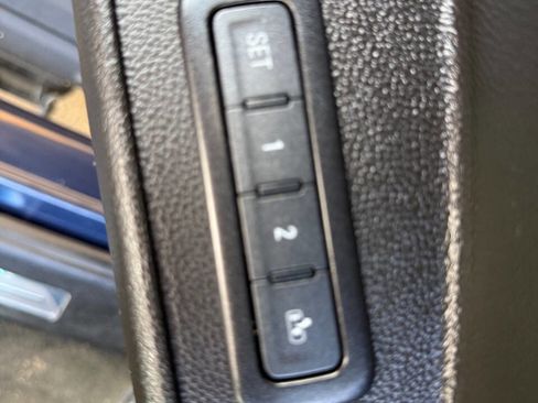Used 2017 GMC Yukon XL Denali w/ Open Road Package RWD image 19