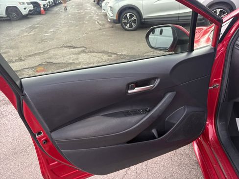 Used 2020 Toyota Corolla LE image 12