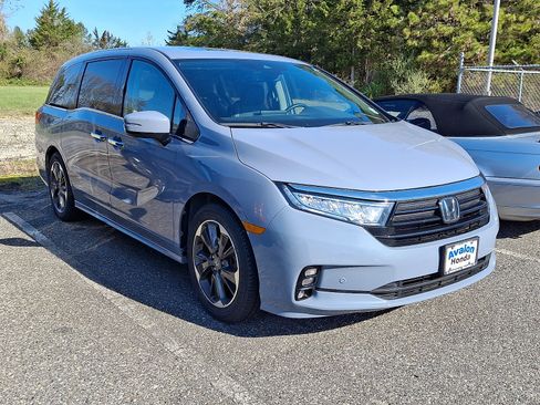 Used 2023 Honda Odyssey Elite image 1