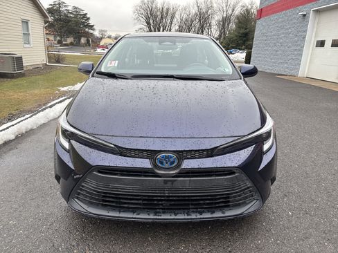 Used 2024 Toyota Corolla LE image 9