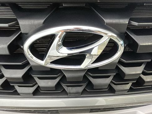 Certified 2023 Hyundai Santa Fe SE FWD image 9