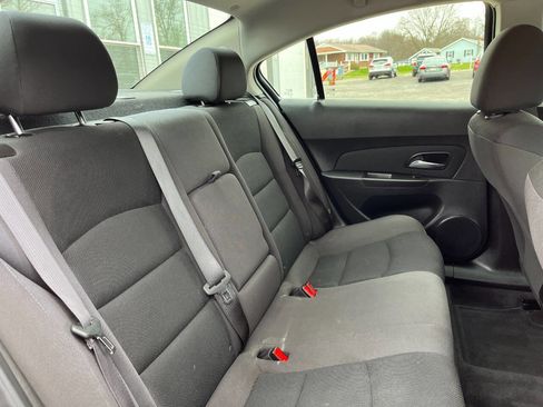 Used 2016 Chevrolet Cruze LT image 15