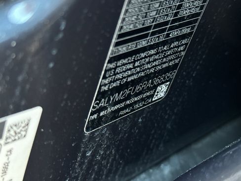 New 2024 Land Rover Range Rover Velar Dynamic HSE image 27