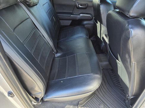 Used 2021 Toyota Tacoma TRD Sport image 28