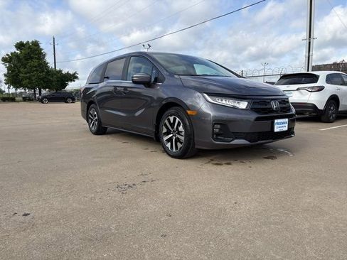 New 2026 Honda Odyssey EX-L image 6