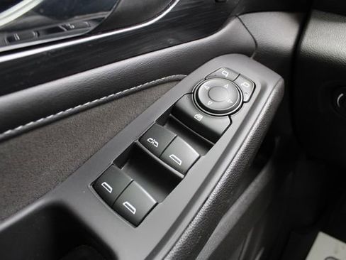 Used 2020 Chevrolet Traverse High Country AWD/4WD image 9