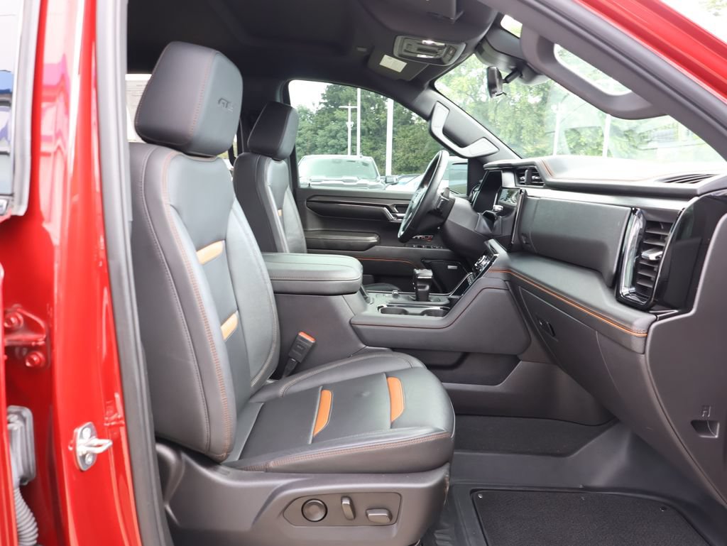 Certified 2024 GMC Sierra 1500 AT4 w/ Technology Package AWD/4WD image 42