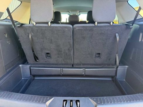 Used 2025 Ford Explorer Active image 8