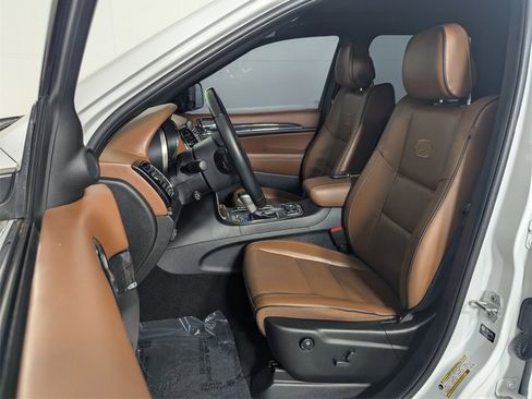 Used 2021 Jeep Grand Cherokee Overland image 12