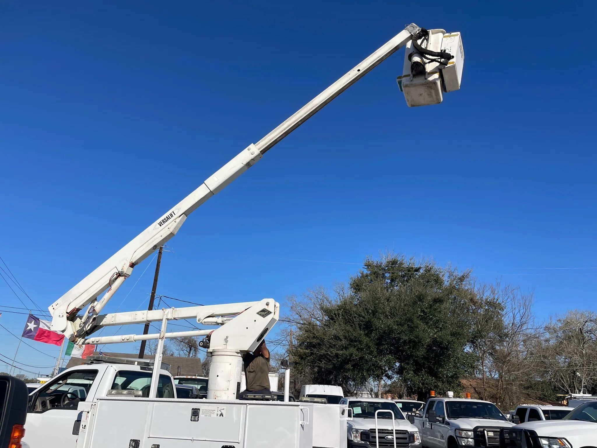 Used 2008 Ford F550 Luxury RWD image 18