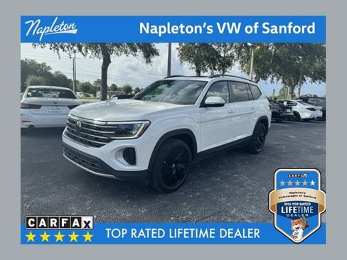 Used 2025 Volkswagen Atlas SE FWD image 1
