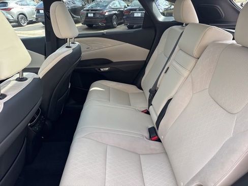 Used 2025 Lexus RX 350 AWD w/ Convenience Package image 30