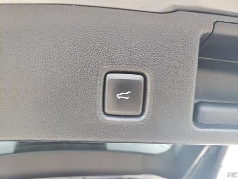 Used 2024 Ford Escape ST-Line w/ Tech Pack #1 FWD image 8