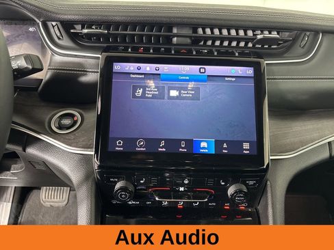 Used 2023 Jeep Grand Cherokee L Limited w/ Luxury Tech Group II image 14