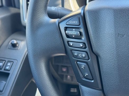 Certified 2024 Nissan Frontier SV image 17