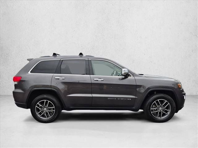 Used 2018 Jeep Grand Cherokee Limited w/ Luxury Group II AWD/4WD image 4