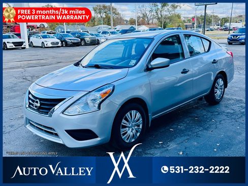 Used 2019 Nissan Versa S Plus image 3