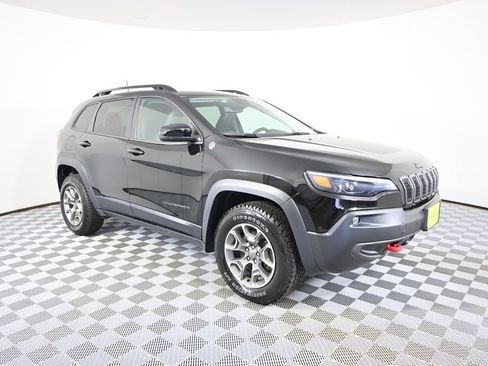 Used 2022 Jeep Cherokee Trailhawk w/ Comfort/Convenience Group AWD/4WD image 9