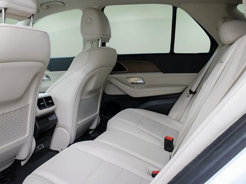 Used 2024 Mercedes-Benz GLE 350 4MATIC image 15