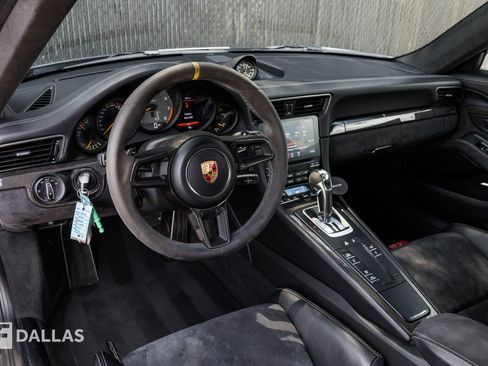 Used 2018 Porsche 911 GT2 RS RWD image 36