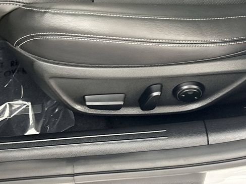 Used 2026 Genesis G70 2.5T RWD image 20