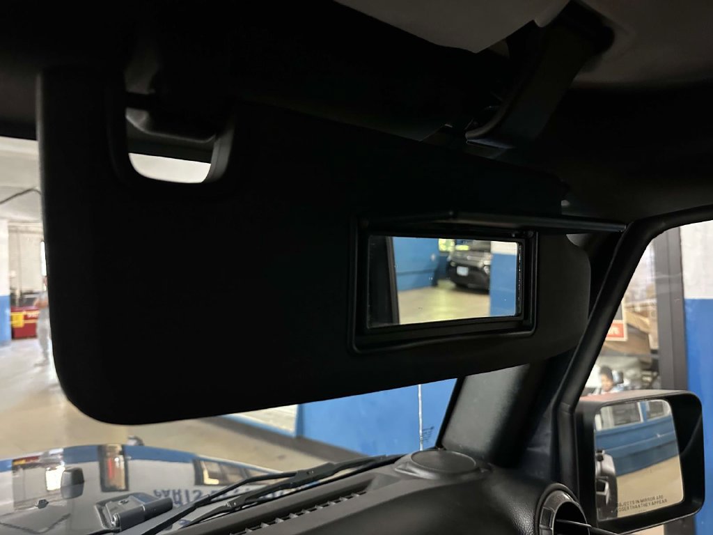 Used 2018 Jeep Wrangler Unlimited Sport S AWD/4WD image 29