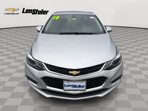 Used 2018 Chevrolet Cruze LT FWD image 8