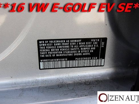 Used 2016 Volkswagen e-Golf SE FWD image 52