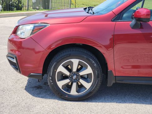 Used 2018 Subaru Forester 2.5i Premium AWD/4WD image 6