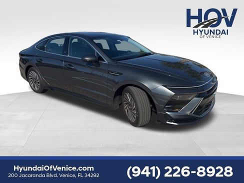 Used 2025 Hyundai Sonata SEL image 1