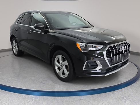 Used 2020 Audi Q3 2.0T Premium AWD/4WD image 3