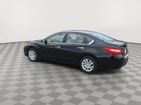 Used 2016 Nissan Altima 2.5 S w/ Power Driver Seat Package image 6