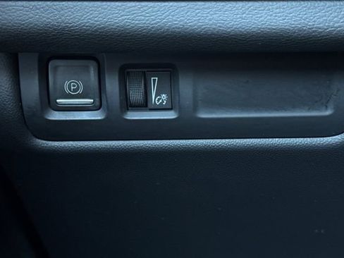 Used 2024 Cadillac XT4 Premium Luxury image 42