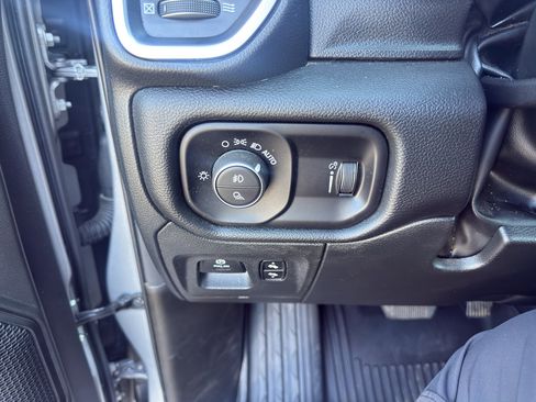 Used 2025 RAM 1500 Big Horn AWD/4WD image 18