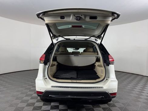 Used 2020 Nissan Rogue SV image 46