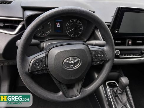 Used 2024 Toyota Corolla LE FWD image 11