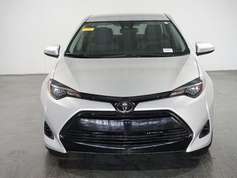 Used 2019 Toyota Corolla L image 2