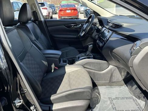 Used 2022 Nissan Rogue Sport SV w/ Technology Package AWD/4WD image 21