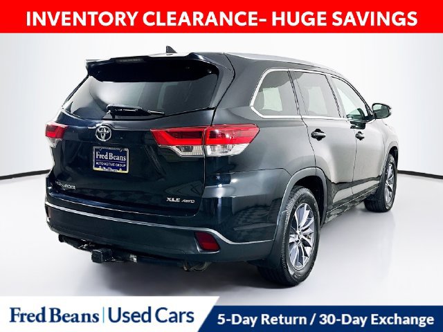 Used 2017 Toyota Highlander XLE AWD/4WD image 10